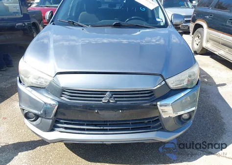 2016 Mitsubishi Outlander Sport 2.0 Es z USA, uszkodzony, nr VIN JA4AP3AU5GZ032221